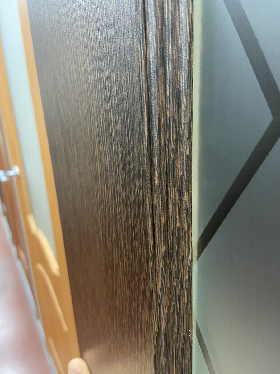 Межкомнатная дверь BRAVO Альфа-2 Dark Barnwood ПВХ стекло White Сrystal