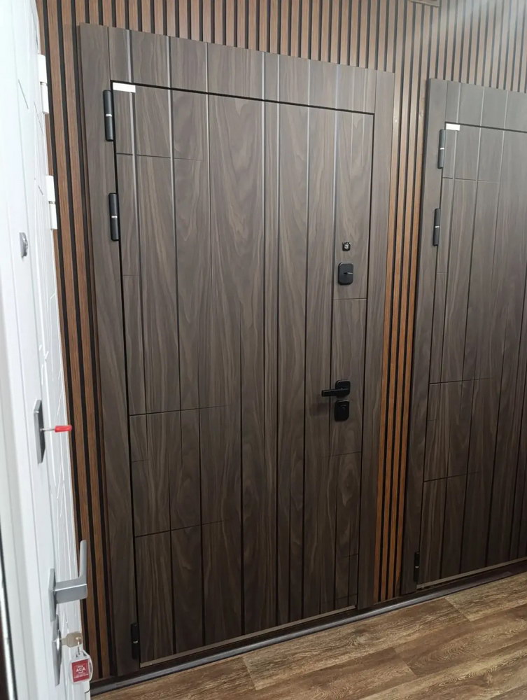 Входная дверь АСД &laquo;Сидней&raquo; с зеркалом (биометрический Smart lock замок DZ 888) Муар серый/Белый матовый